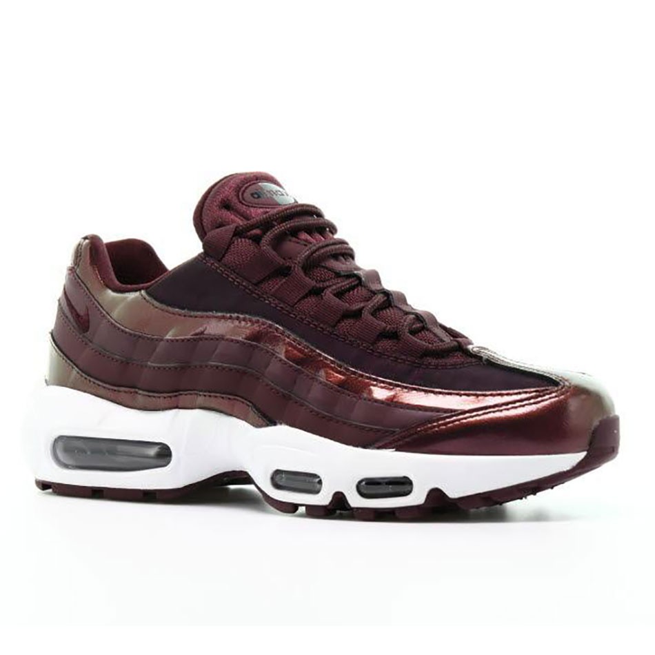 کفش ورزشی زنانه نایک ایرمکس Nike Wmns Air Max 95 Se کفش ورزشی زنانه نایک ایرمکس Nike Wmns Air Max 95 Se
