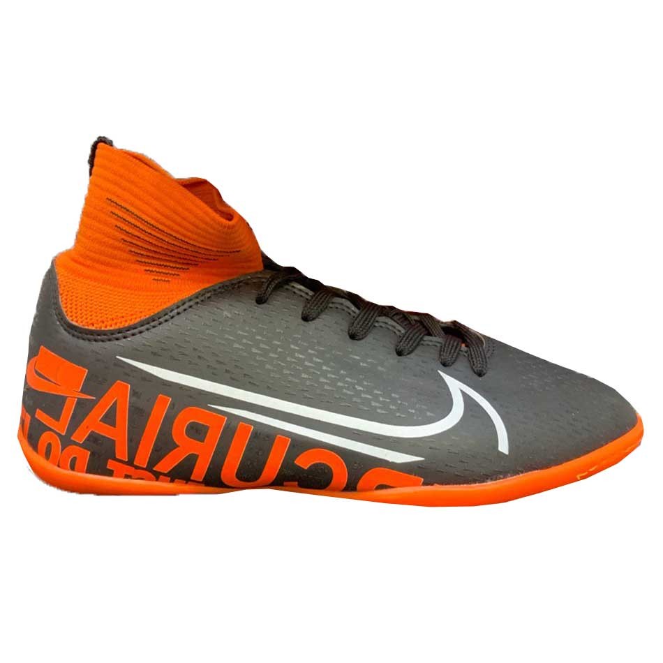 کفش مخصوص فوتسال ساق دار حرفه ای کفش مخصوص فوتسال ساق دار حرفه ای