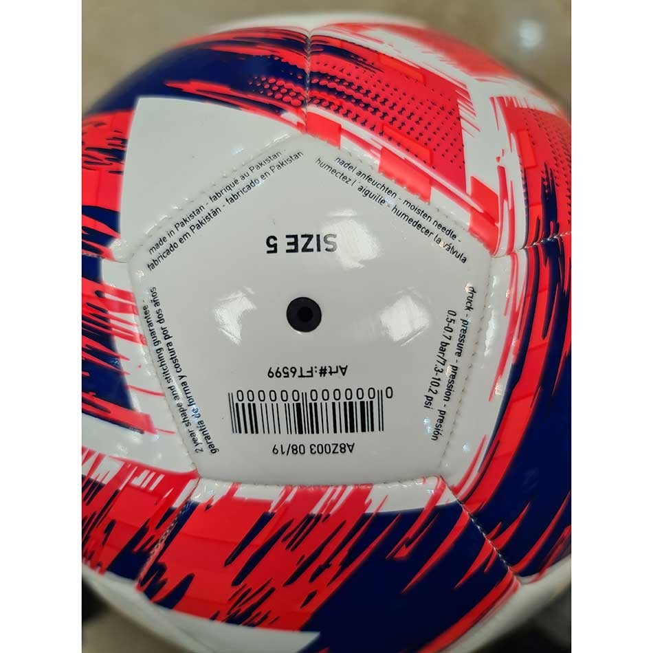 توپ فوتبال آدیداس مدل adidas Capitano Club Ball کد ft6599 توپ فوتبال آدیداس مدل adidas Capitano Club Ball کد ft6599