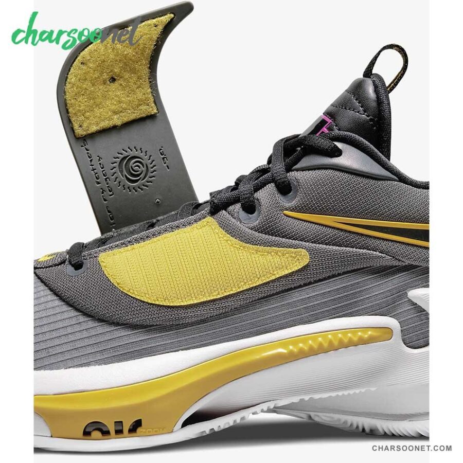 کفش ورزشی زنانه نایکی Nike Zoom Freak 3