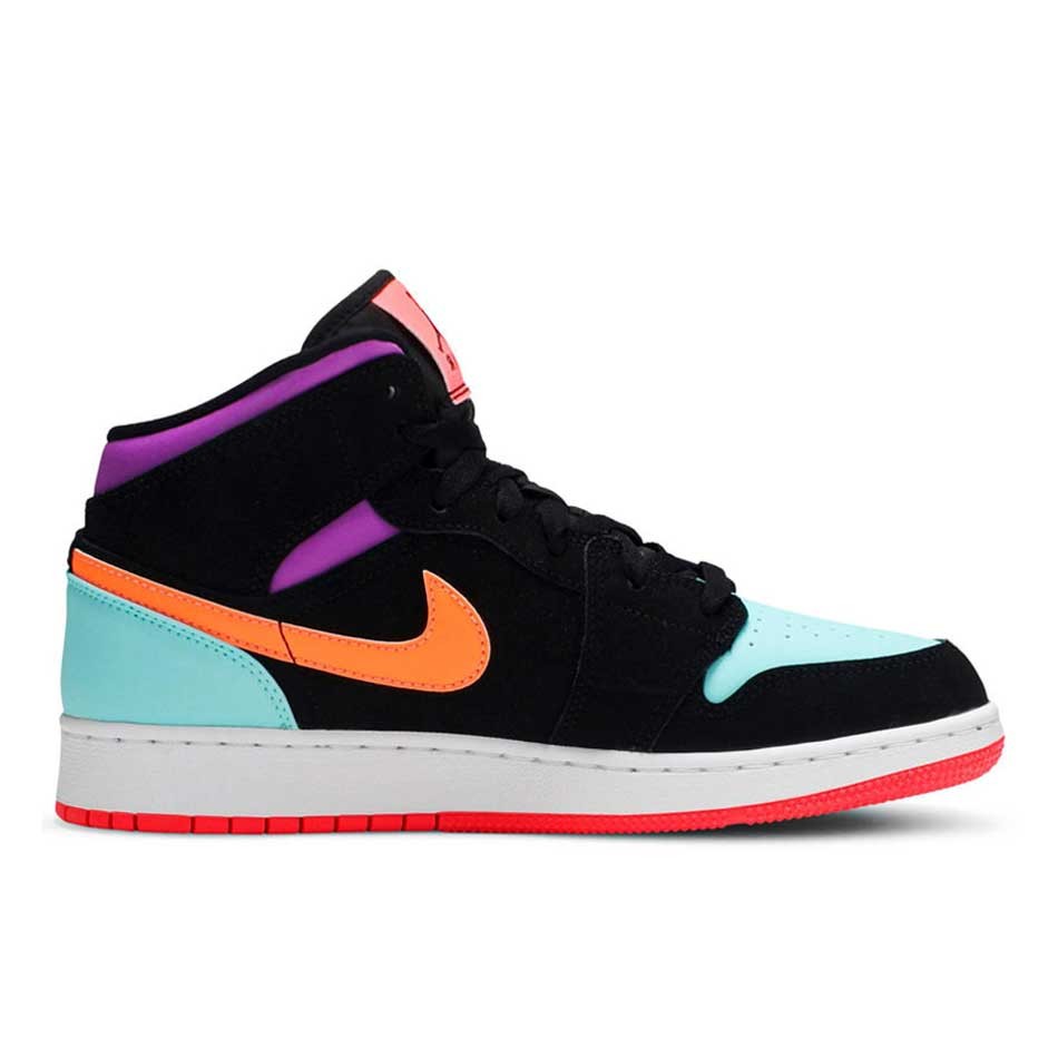 کفش اسپرت نایکی زنانه تا به تا Nike Air Jordan 1 Multi-Color کفش اسپرت نایکی زنانه تا به تا Nike Air Jordan 1 Multi-Color