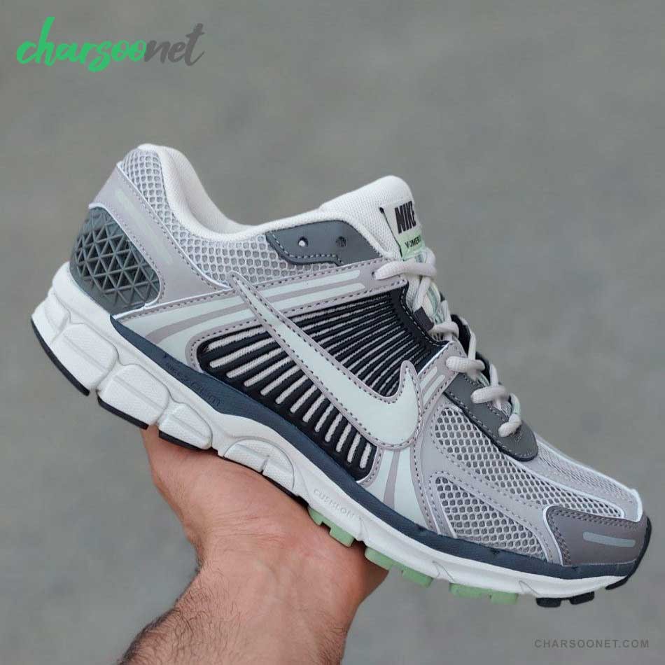 کفش اسپرت نایک Nike Vomero 5 کفش اسپرت نایک Nike Vomero 5