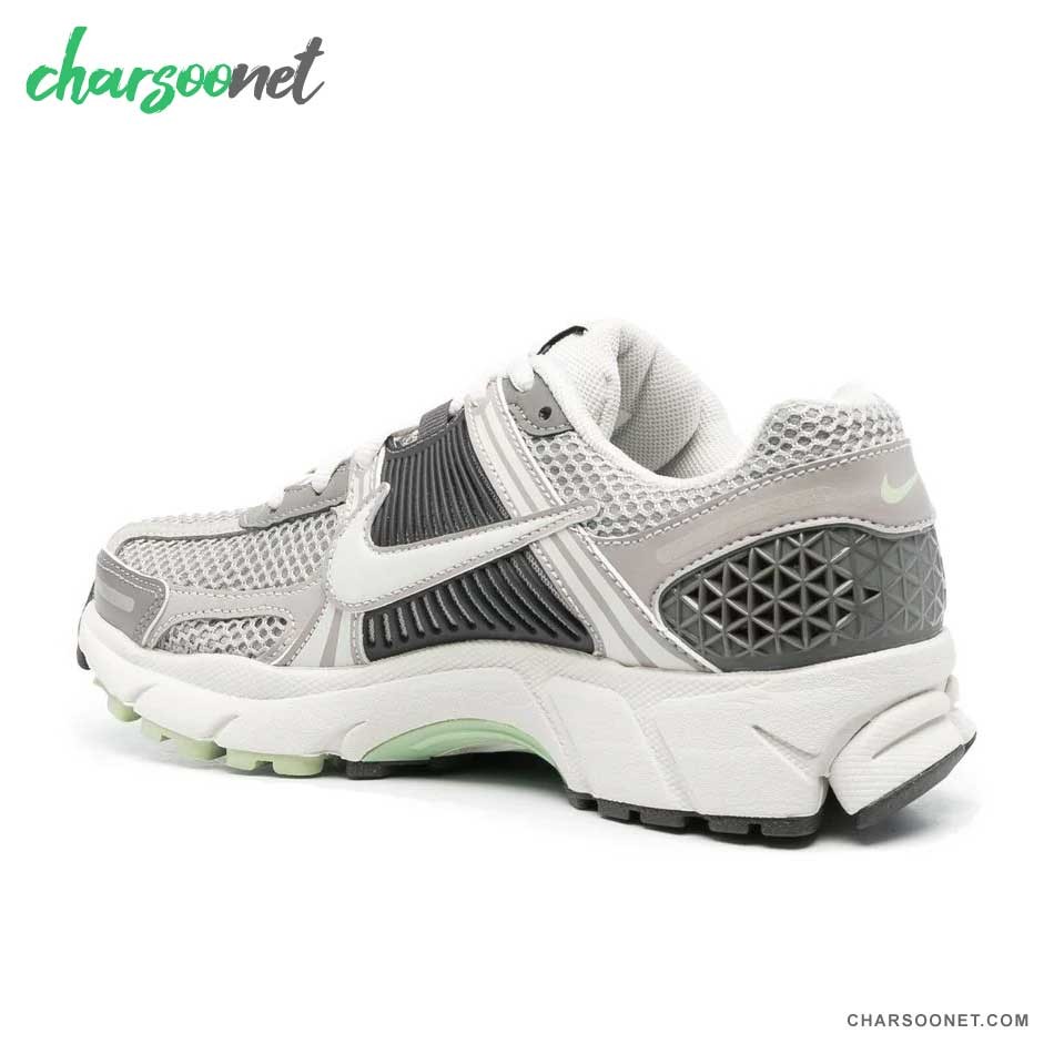 کفش اسپرت نایک Nike Vomero 5 کفش اسپرت نایک Nike Vomero 5